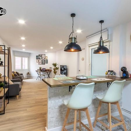 Apt In The Old Town With Cool Terrace!! Private Parking Більбао Екстер'єр фото