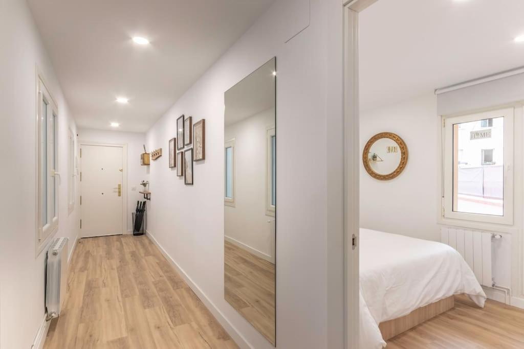 Apt In The Old Town With Cool Terrace!! Private Parking Більбао Екстер'єр фото